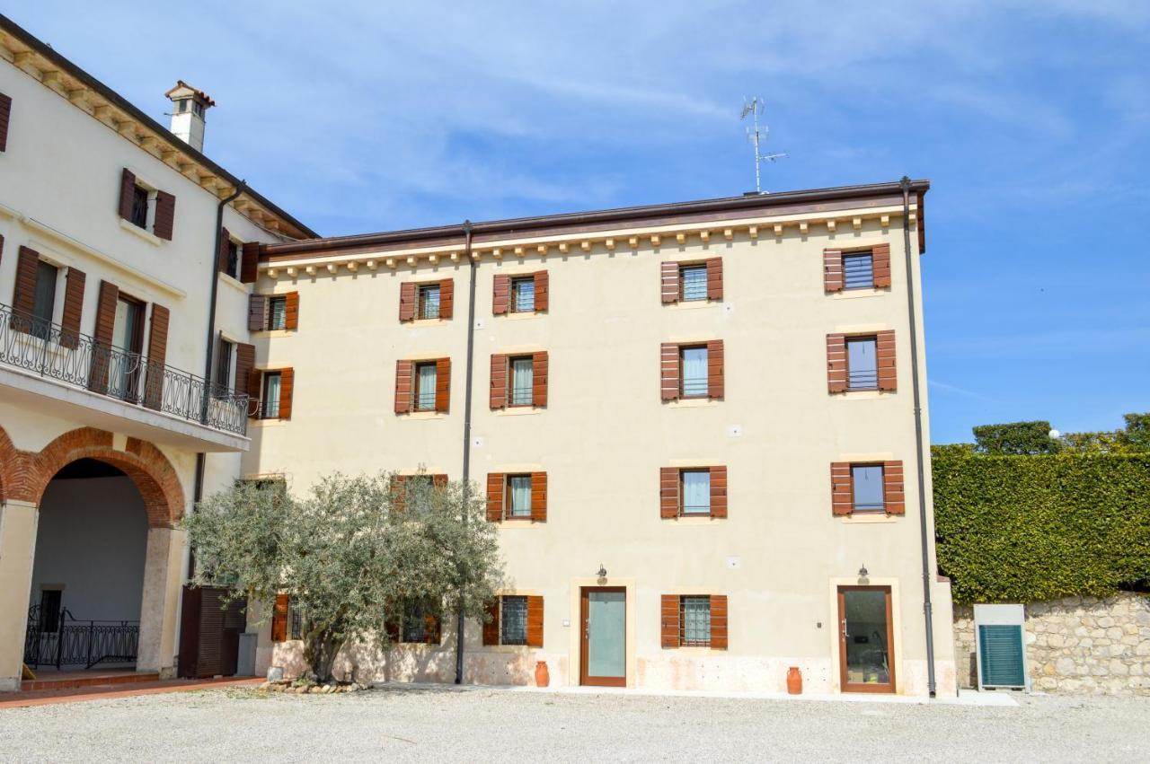 Verdeolivo 1876 - Apartments & Pool Mezzane di Sotto Zewnętrze zdjęcie