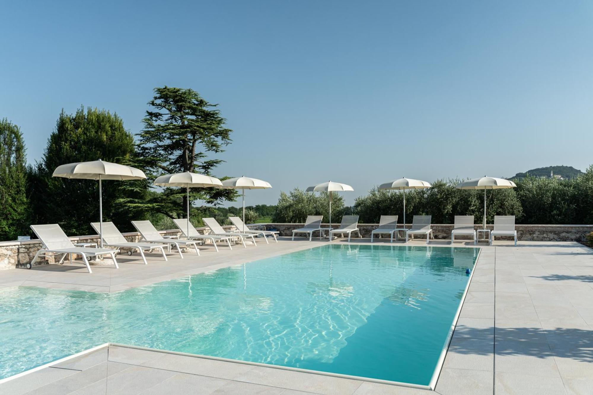 Verdeolivo 1876 - Apartments & Pool Mezzane di Sotto Zewnętrze zdjęcie