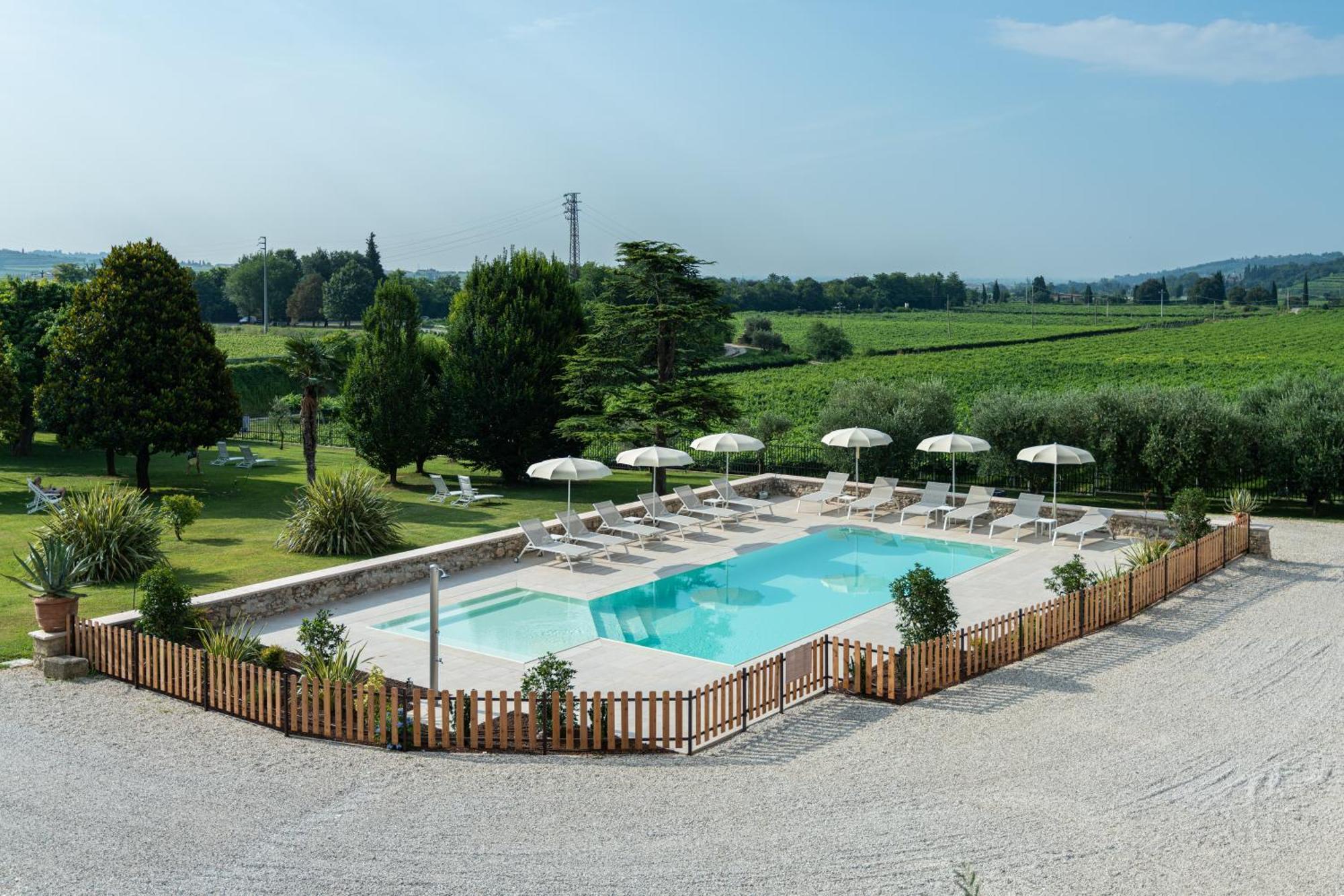 Verdeolivo 1876 - Apartments & Pool Mezzane di Sotto Zewnętrze zdjęcie